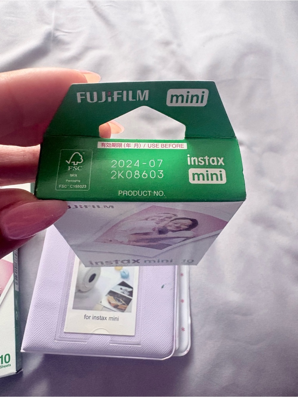 Fujifilm Instax Mini Photo Album - Light Lavender and White - Picture 7 of 13